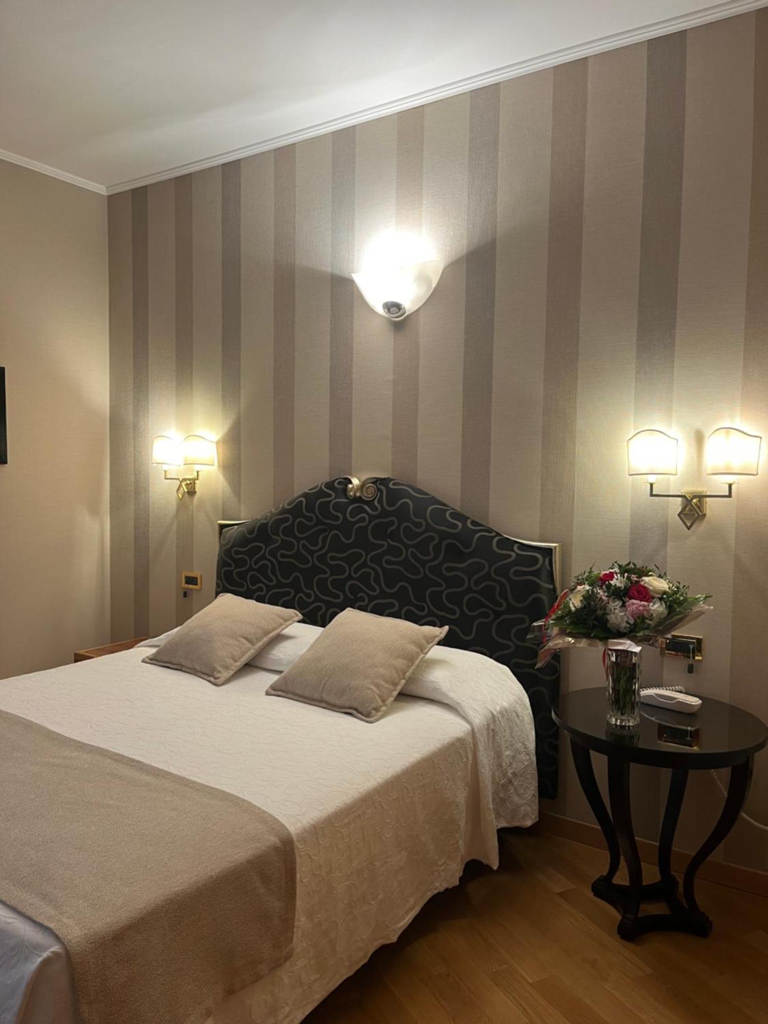 Hotel Europa Vérone Extérieur photo